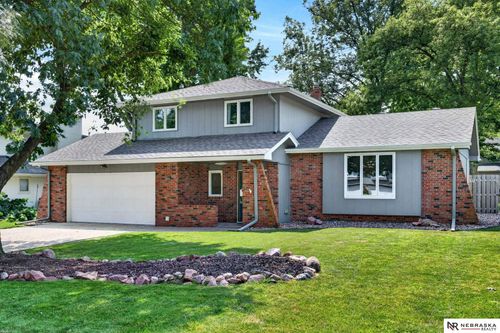 638 S 215th St, Elkhorn, NE, 68022-2046 | Card Image