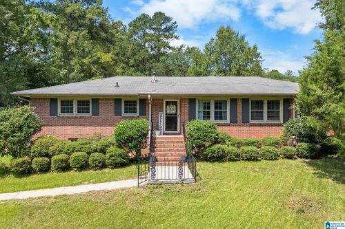 245 Chelsea Rd, Columbiana, AL, 35051-8903 | Card Image