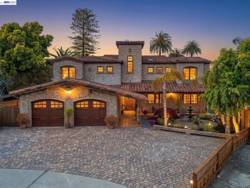 630 Rock Isle, Alameda, CA, 94501-5632 | Card Image