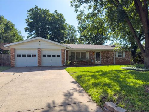 2117 Oakwood Ln, Abilene, TX, 79605-5753 | Card Image