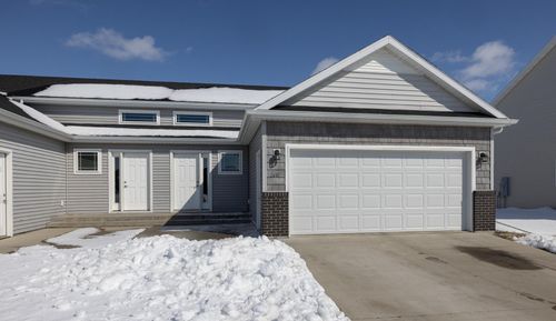 2711 Westwood St W, West Fargo, ND, 58078-8532 | Card Image