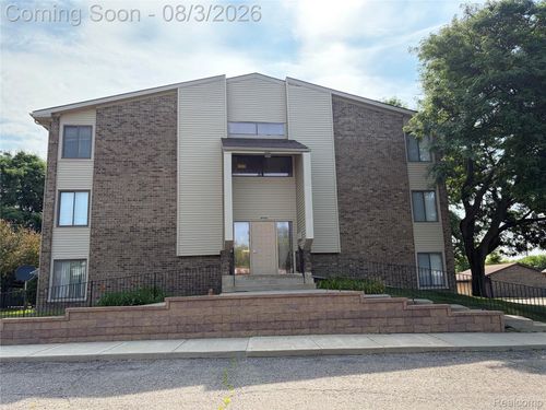 71-30445 W 14 Mile Rd, Farmington Hills, MI, 48334-1549 | Card Image