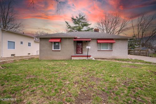 1313 Stanwix Dr, Toledo, OH, 43614-2626 | Card Image