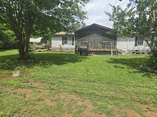 689 Schmitt Rd, Rossville, GA, 30741-2824 | Card Image