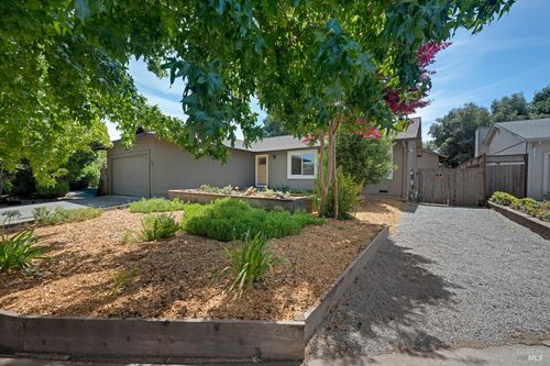 1824 Fenwick Place, Santa Rosa, CA, 95401 | Card Image