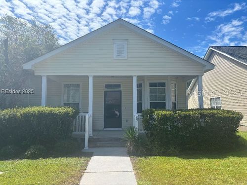 87 3rd Ave, Bluffton, SC, 29910-7634 | Card Image