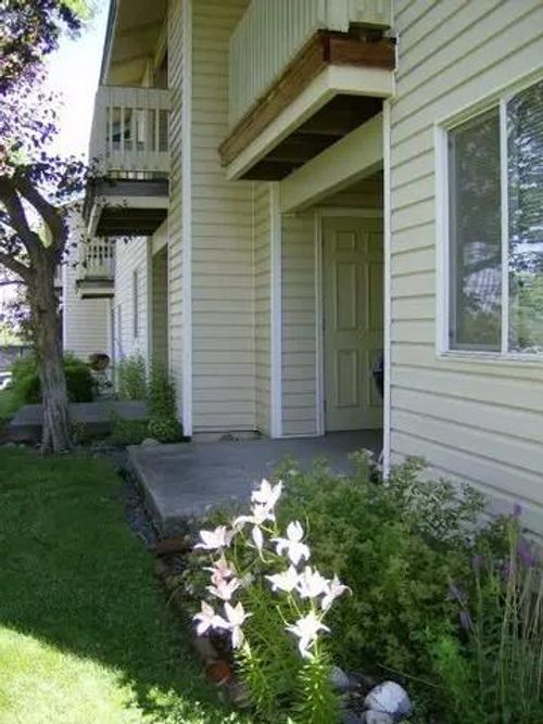 2 S Mill, Joseph, OR, 97846-5022 | Card Image