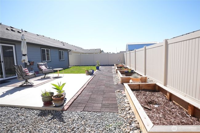 1028 W Sequoia Rd, House other with 3 bedrooms, 2 bathrooms and 2 parking in Moses Lake WA | Image 25