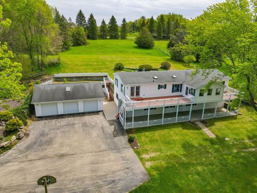 W8919 Ripley Road, OAKLAND, WI, 53523 | Card Image