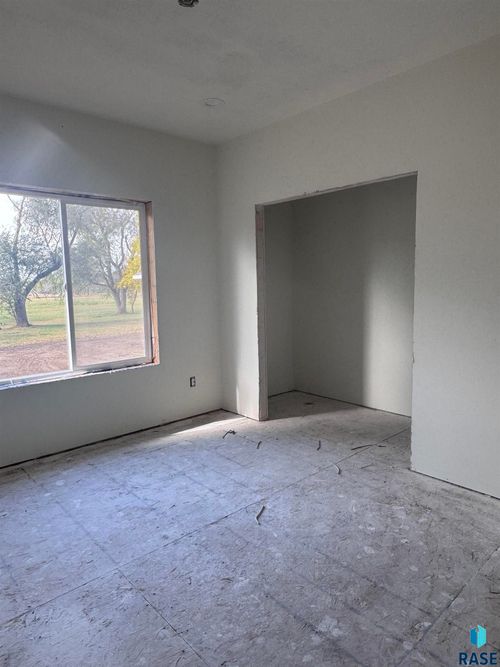 505 S Garfield St Street, Lennox, SD, 57039 | Card Image