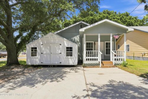 615 Mckinley Ave, Pascagoula, MS, 39567-6430 | Card Image