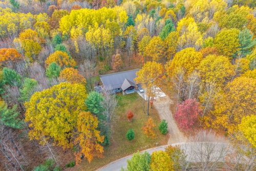 3159 Hilltop Ln, Mount Pleasant, MI, 48858-8629 | Card Image
