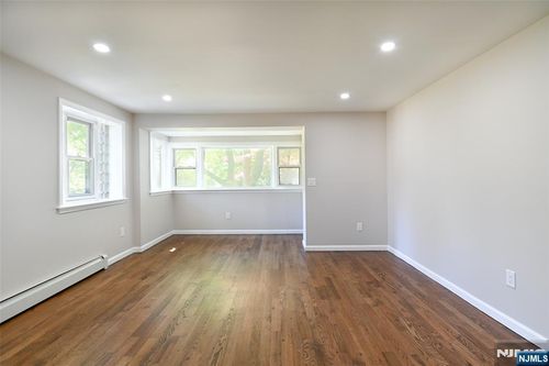 285 Orchard Ter, Bogota, NJ, 07603-1257 | Card Image