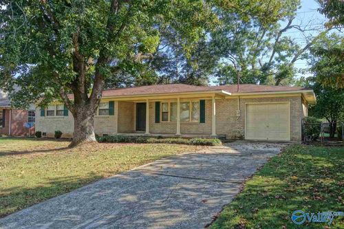 11209 Maplecrest Dr Se, Huntsville, AL, 35803-1515 | Card Image