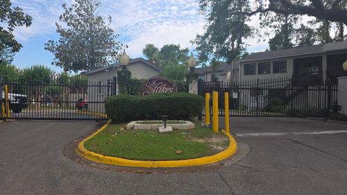 f14-1317 Airport Dr, TALLAHASSEE, FL, 32304-4766 | Card Image