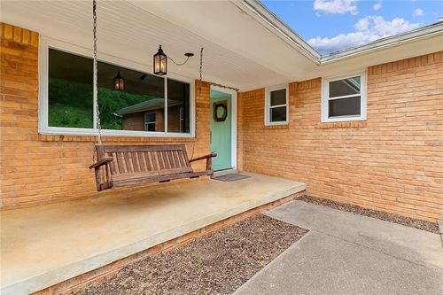 1435 Thomas Rd, Decatur, GA, 30030-4624 | Card Image