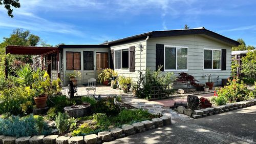 41 Cuernavaca Dr, Sonoma, CA, 95476-7384 | Card Image