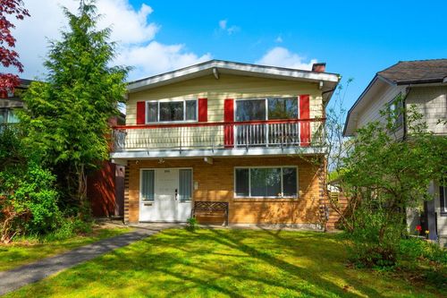 3178 Garden Dr, Vancouver, BC, V5N4Y1 | Card Image