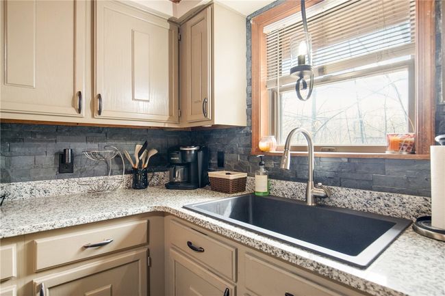 439 Zermatt Dr, House other with 3 bedrooms, 2 bathrooms and null parking in Boswell PA | Image 21