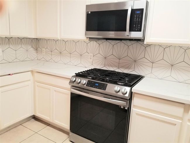 14943 Sugar Peak Dr, House other with 3 bedrooms, 3 bathrooms and 2 parking in Sugar Land TX | Image 16