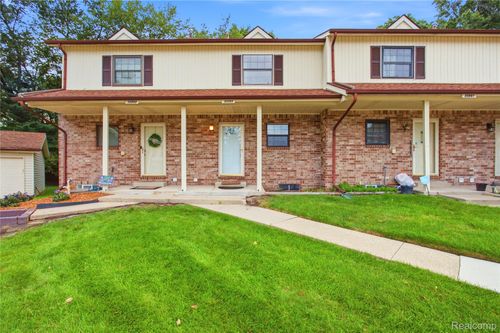 35893 Castlewood Court, Westland, MI, 48185 | Card Image
