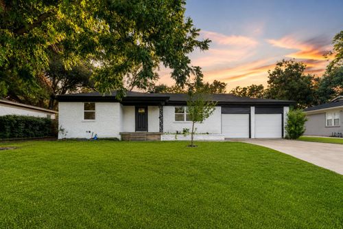 1026 Park Center St, Benbrook, TX, 76126-2502 | Card Image