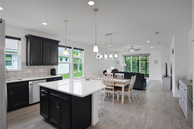564 Jubilee Cir, Home with 2 bedrooms, 2 bathrooms and null parking in YULEE FL | Image 10