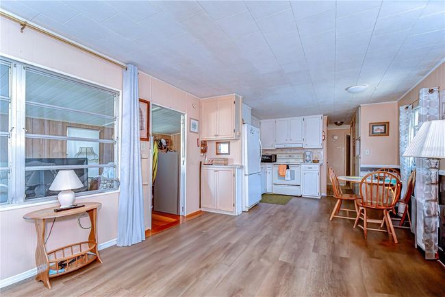6046 Harriet St, House other with 1 bedrooms, 1 bathrooms and null parking in Zephyrhills FL | Image 6