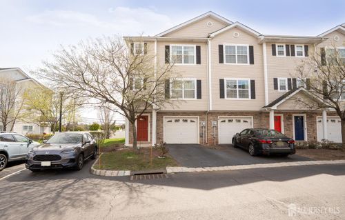 10 Alerica Ln, SOMERSET, NJ, 08873-5129 | Card Image
