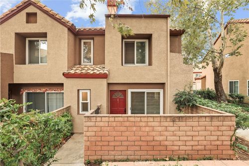 28126 Seco Canyon Rd, Santa Clarita, CA, 91390-5777 | Card Image