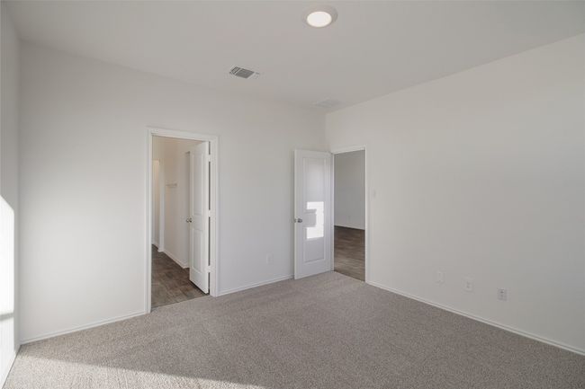 632 Arnold Loop, Townhouse with 3 bedrooms, 2 bathrooms and 2 parking in Uhland TX | Image 12