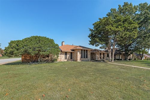 1335 Meadow Ridge Dr, Duncanville, TX, 75137-3632 | Card Image