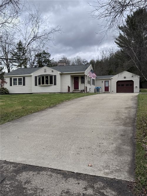 796 W Washington St, Bradford, PA, 16701-2636 | Card Image