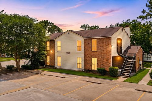 4-7200 W T C Jester Blvd, Houston, TX, 77088 | Card Image