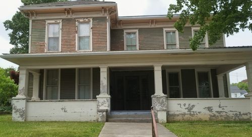 1903 S Main St, Hopkinsville, KY, 42240-1709 | Card Image