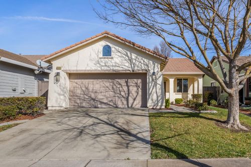 2221 Bay Horse Ln, Sacramento, CA, 95835-2176 | Card Image
