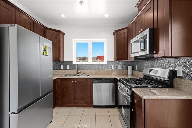 APT-503 - 5633 Carlton Way, Condo with 2 bedrooms, 2 bathrooms and 2 parking in Hollywood CA | Image 9