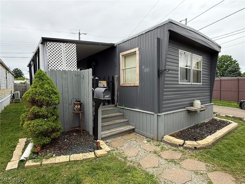 614 Karen Avenue Nw, New Philadelphia, OH, 44663 | Card Image