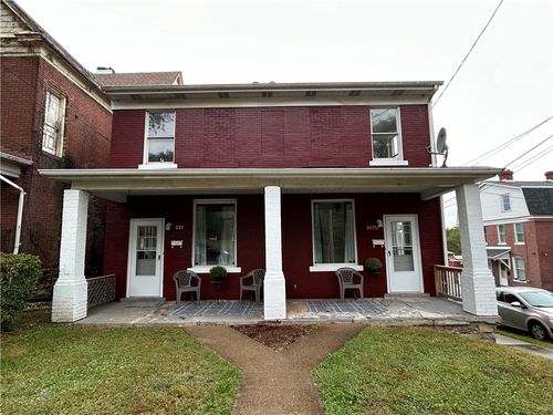 227 Duquesne Ave, Trafford, PA, 15085-1106 | Card Image