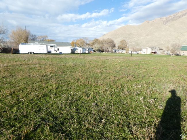 View of yard with a mountain view | Image 14