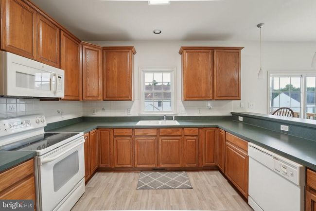 23228 Triple Crown Dr, House other with 4 bedrooms, 3 bathrooms and null parking in RUTHER GLEN VA | Image 5