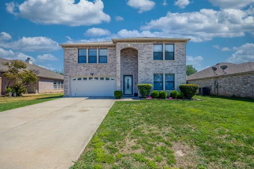 3144 Longbow Dr, Grand Prairie, TX, 75052-7504 | Card Image