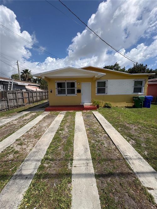 1493-1491 Nw 56th St, Miami, FL, 33142-3143 | Card Image