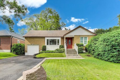 9 Avalon Ave, Stoney Creek, ON, L8G1X4 | Card Image