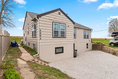 4003 Elm St, Bettendorf, IA, 52722-6427 | Card Image