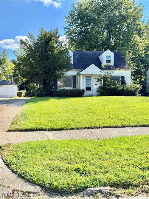461 Francisca Ave, Youngstown, OH, 44504-1415 | Card Image