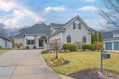 1174 Club View Dr, Centerville, OH, 45458-6078 | Card Image