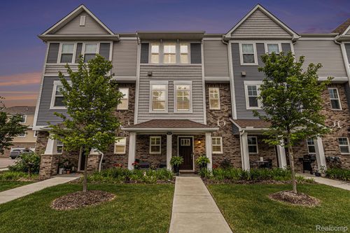 475 Jenny Way, Brighton, MI, 48116-3502 | Card Image
