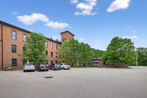 4-37 Wilton Rd, Milford, NH, 03055-3135 | Card Image