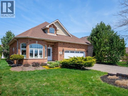 {{alt}} | Card Image